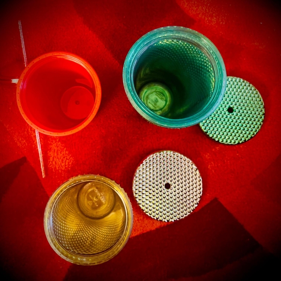 Starbucks Festive Tumbler Trio - Metallic, Green(24oz), Red(16oz) & Gold(16oz). - Picture 4 of 4